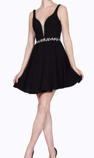 Vestido corto circular con cintillo pedreria y escote V