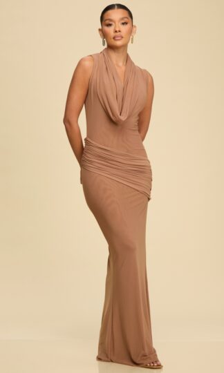 Mesh escote halter drapeado