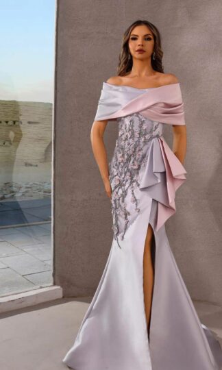 Off shoulder capa satinado detalle pedrería y flores