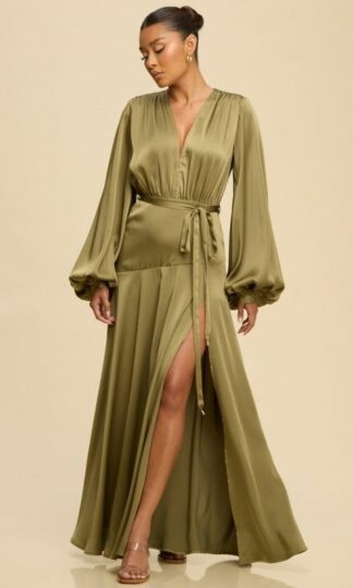 Satín manga larga escote V