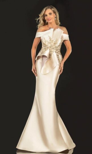 Off shoulder detalle al frente corte sirena