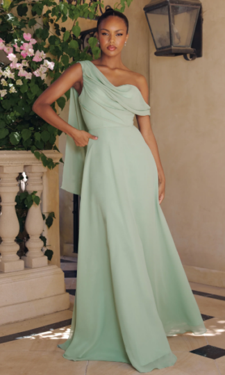 Chiffon asimetrico con estola drapeado